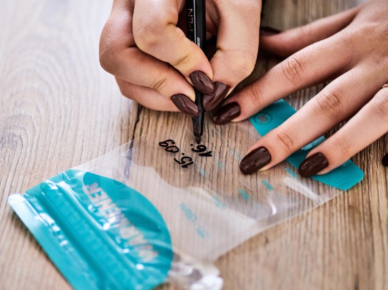 Warmener – łatwe przelewanie mleka dzięki bocznemu wylewowi w saszetkach